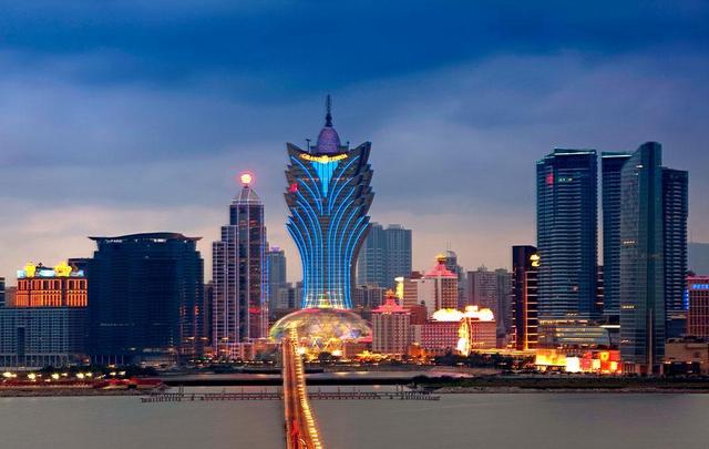2025澳门今晚开特,澳门今晚开特，探寻未来的繁荣与魅力
