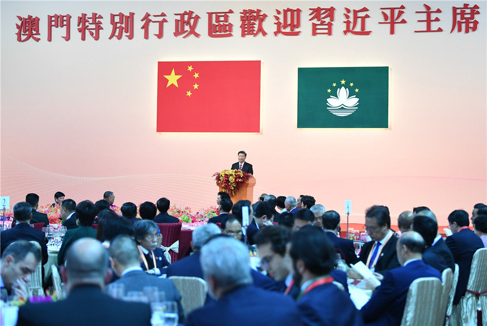 2025澳门正版今晚开特马,澳门正版今晚开特马，探索未来的机遇与挑战