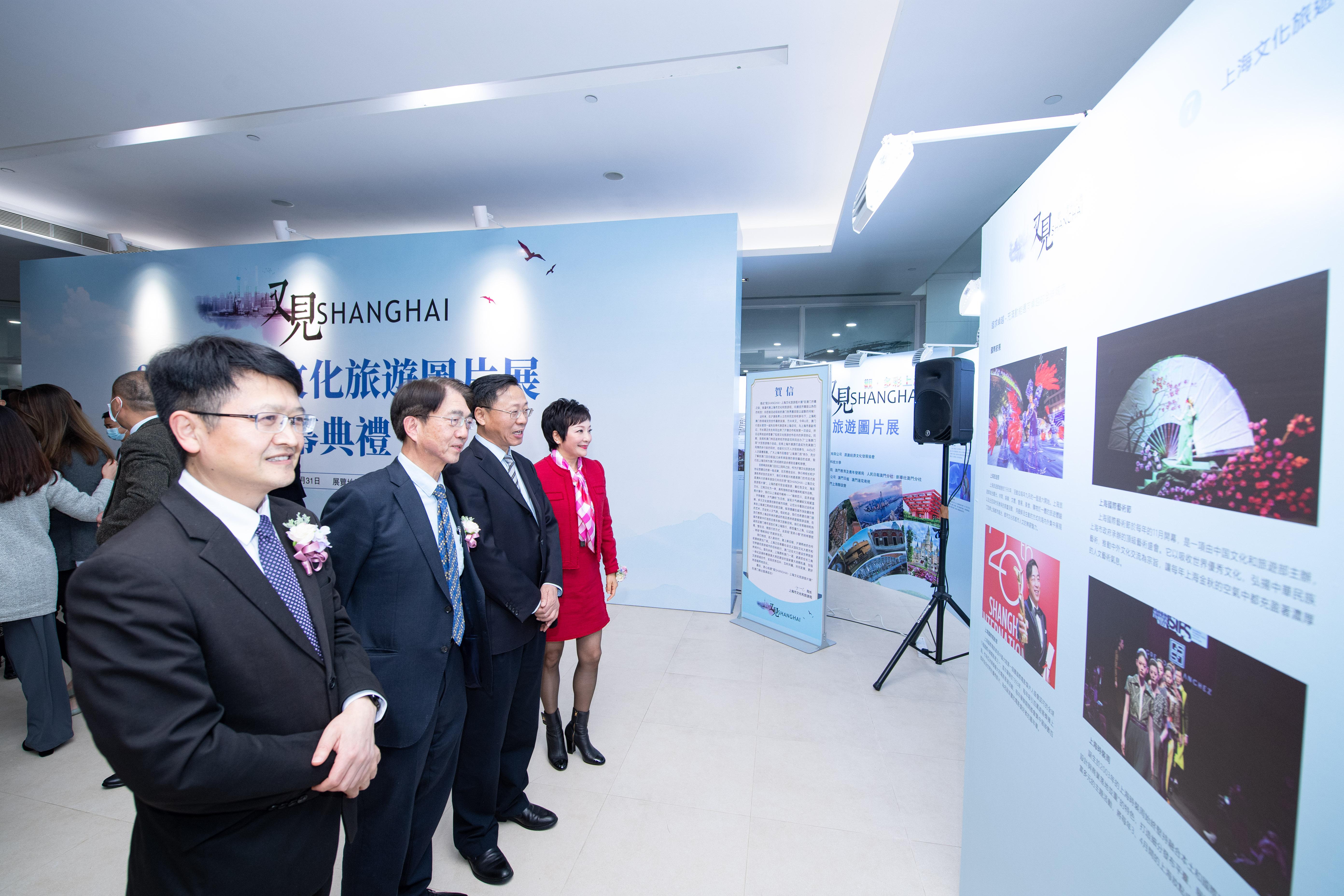 2025澳门正版精准免费,澳门正版精准免费——探索未来的机遇与挑战