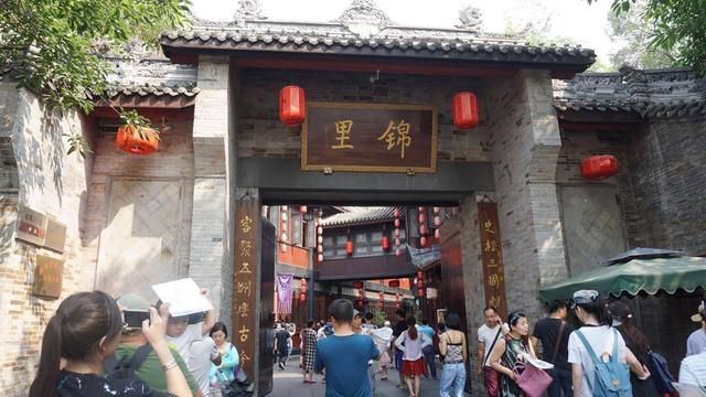 2025新奥门资料大全138期,澳门作为中国的特别行政区，拥有丰富的历史文化和现代化的城市风貌。随着时代的发展，澳门也在不断变革与进步，成为了一个充满活力和魅力的城市。本文将为您带来关于澳门的新资讯和相关信息，关键词为2025新澳门资料大全138期。