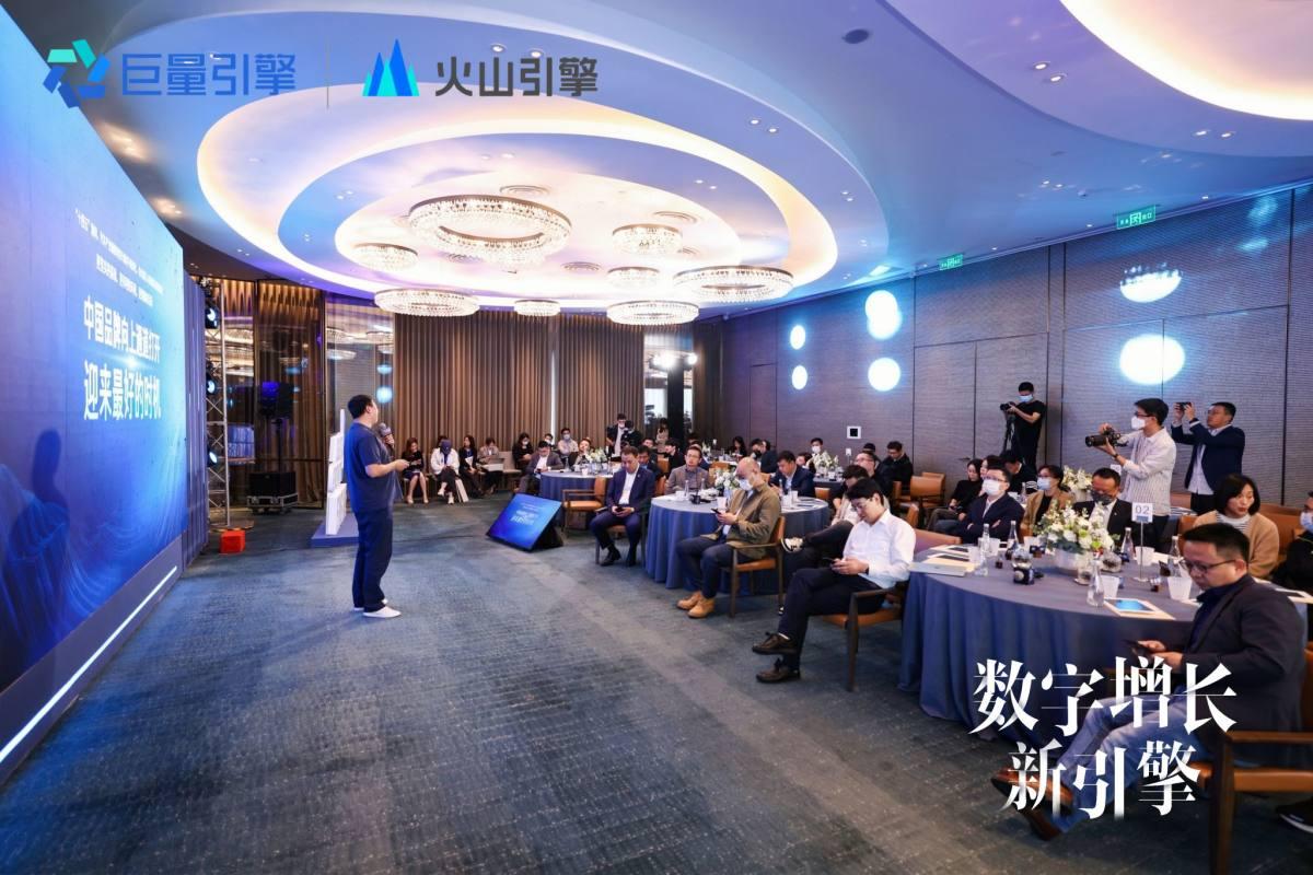 2025精准资料免费大全,探索未来之门，2025精准资料免费大全