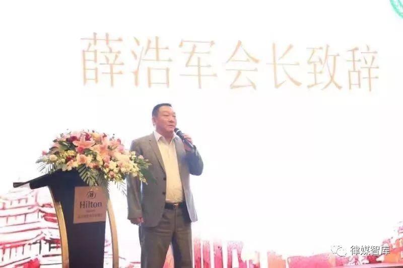 2025新澳门正版免费资本车,最新正品,探索澳门正版免费资本车，最新正品的未来展望